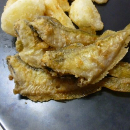 秋田出身なので、食べる機会が多いお魚ですが～～初めてのから揚げ。おいしさにびっくり！小骨まで食べられて、いいですね。リピします。